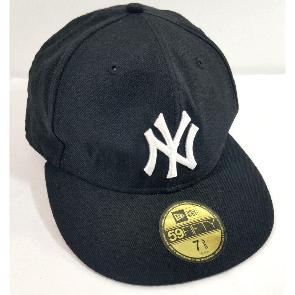 New Era New York Yankees 59FIFTY Fitted Hat Black White Logo Size 7 5/8
